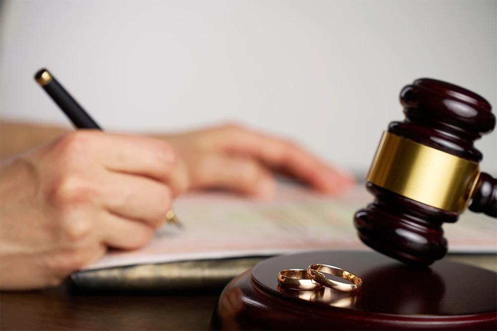 Legal separation attorney in Irvine, CA, helping couples navigate the legal separation process, including child custody, financial support, and property division.
